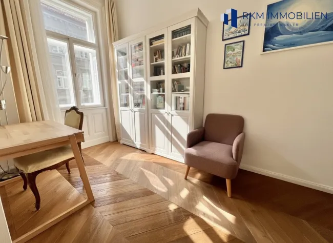 Arbeitszimmer