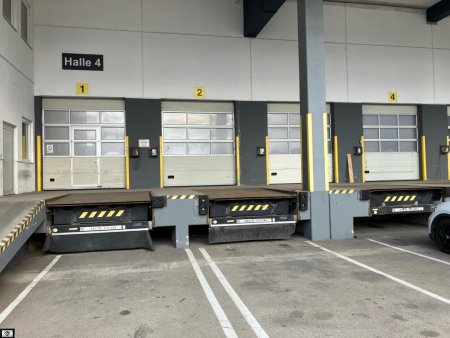 Top Logistikhalle in Wiener Neudorf mit ca. 2100m2 zu vermieten !!!