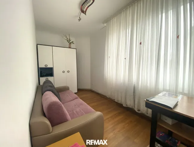 2.5-Zimmer-Wohnung im 2. Liftstock nahe Mariahilfer Straße - Bild