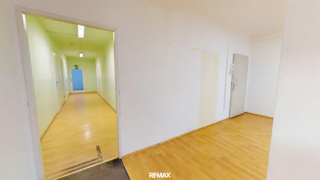 Vielseitig nutzbare Büro-, Praxis- oder Therapiefläche mit zwei Eingängen im Herzen des 9. Bezirks - Bild