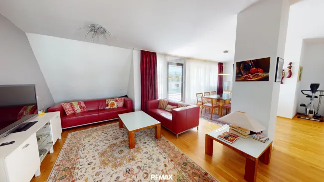 Drei-Zimmer-Dachgeschoß-Wohnung mit 15m²-Terrasse nahe Siegesplatz/Asperner Löwe - Bild