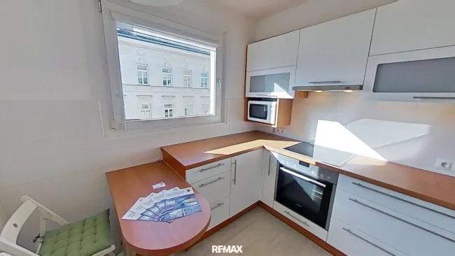 Frisch saniert! Gut geschnittene 4-5 Zimmer Wohnung mit Loggia nahe Wienerberg - Titelbild