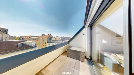 Neuwertige Dachgeschoßwohnung mit Terrasse in nahezu Erstbezugszustand