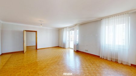 Helle, süd-west-seitige Eck-Wohnung nahe Türkenschanzpark und Gersthofer Platz