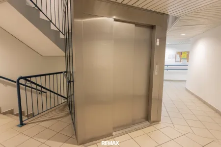 Stiegenhaus / Lift