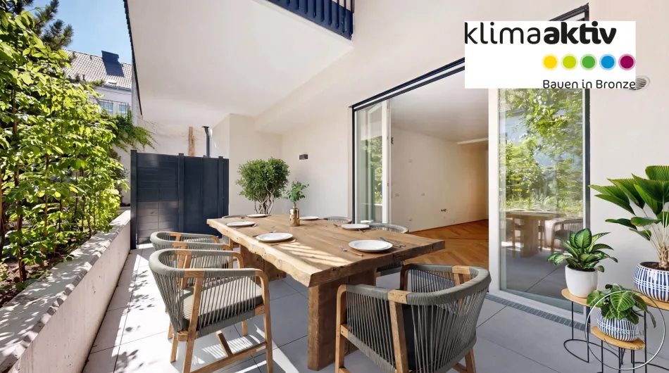 Prämiertes klimaaktiv-Altbaujuwel: Edles 2-Zimmer-Eigentum mit Innenhof-Terrasse nahe Mariahilfer Straße - Bild