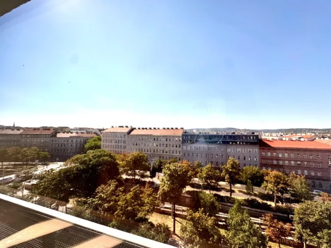Gürtel neu interpretiert – Wohnprojekt der Extraklasse, smarte Wohnlösung – modernes, geräumiges Studio mit privater Terrasse & sensationellem Stadtblick - Titelbild