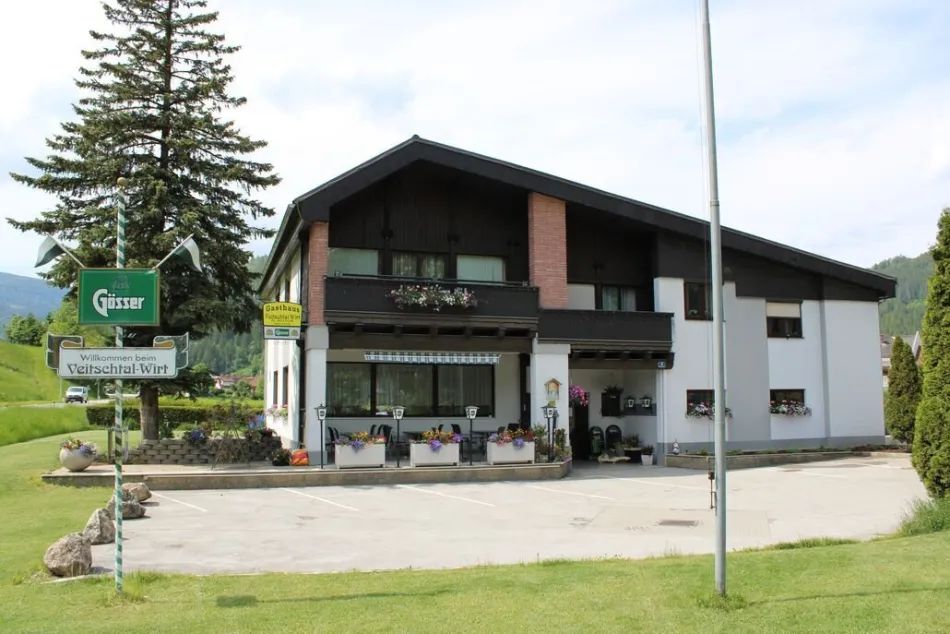 Mehrfamilienhaus im Wohnungseigentum mit 5 Wohneinheiten und Gaststätte - 8663 Veitsch - Bild