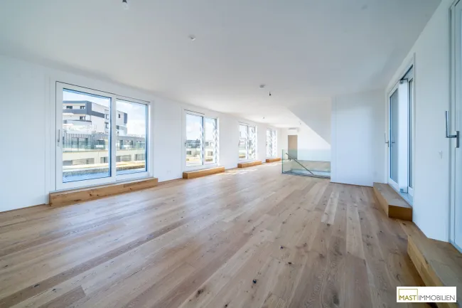 *NEU* Moderne 4-Zimmer Dachgeschosswohnung mit großzügiger Freifläche! - Bild