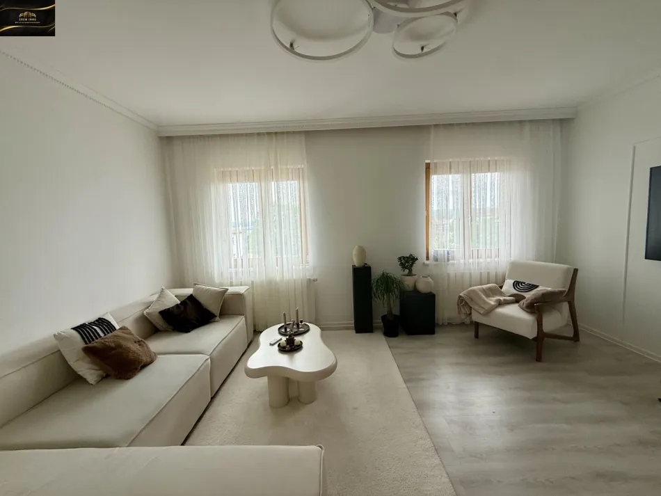 Zweigeschossige Maisonette-Dachgeschosswohnung in Neunkirchen - Bild