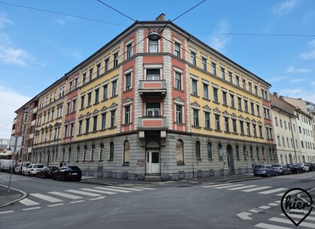 Parifiziertes Zinshaus mit 25 Einheiten und Rohdachboden