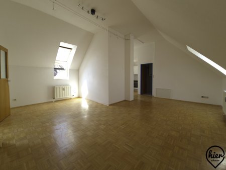 Mureck Hauptplatz: DG-Wohnung in Ruhelage