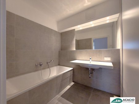 ***TRAUMHAFT: 3-Zimmer-Eigentumswohnung mit umlaufender TERRASSE - KLIMAAKTIV Gold ausgezeichneter Neubau - keine Provision für den Käufer - Nähe St. Pölten / Wohnpark Ober-Grafendorf - ökologisch, hochmodern, ausgezeichnet ***