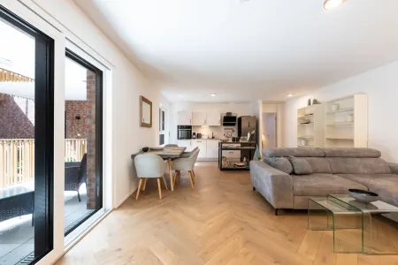 NEW, EXCLUSIVE CITY APARTMENT with STYLE! WURLITZER53!