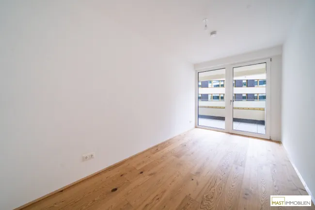 "Bezugsfertig" 3-Zimmer Wohnung mit großzügiger Freifläche im 5. Obergeschoss! - Bild
