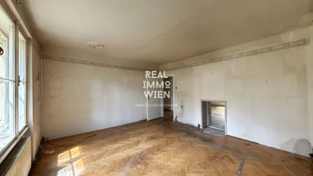 Sanierungsbedürftige 3-Zimmer-Wohnung in Baden – Ihr individuelles Wohnprojekt mit großem Potenzial!