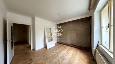 Sanierungsbedürftige 3-Zimmer-Wohnung in Baden – Ihr individuelles Wohnprojekt mit großem Potenzial!