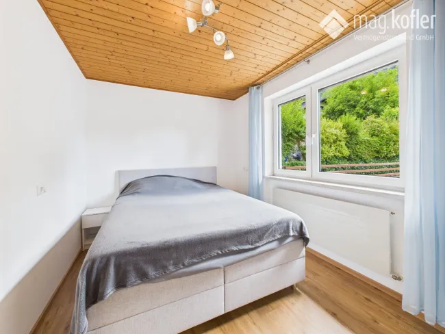 Schlafzimmer 2 OG