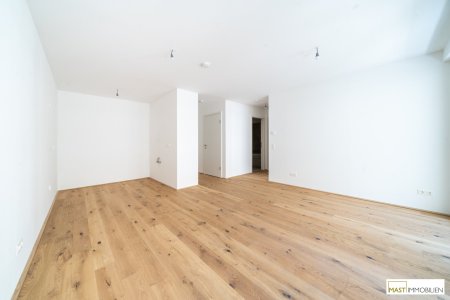*Sofort Beziehbar* Helle 2-Zimmer Wohnung mit Loggia & Balkon im 4. Liftstock!
