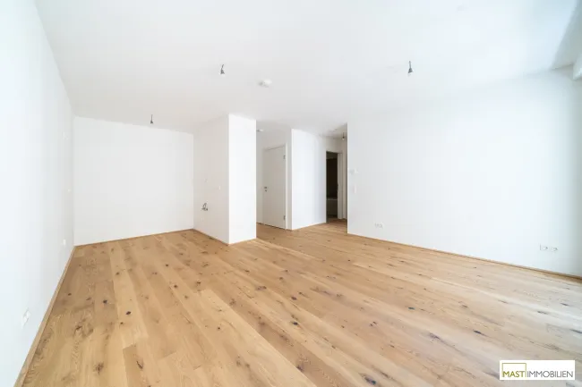 *Sofort Beziehbar* Helle 2-Zimmer Wohnung mit Loggia & Balkon im 4. Liftstock! - Bild