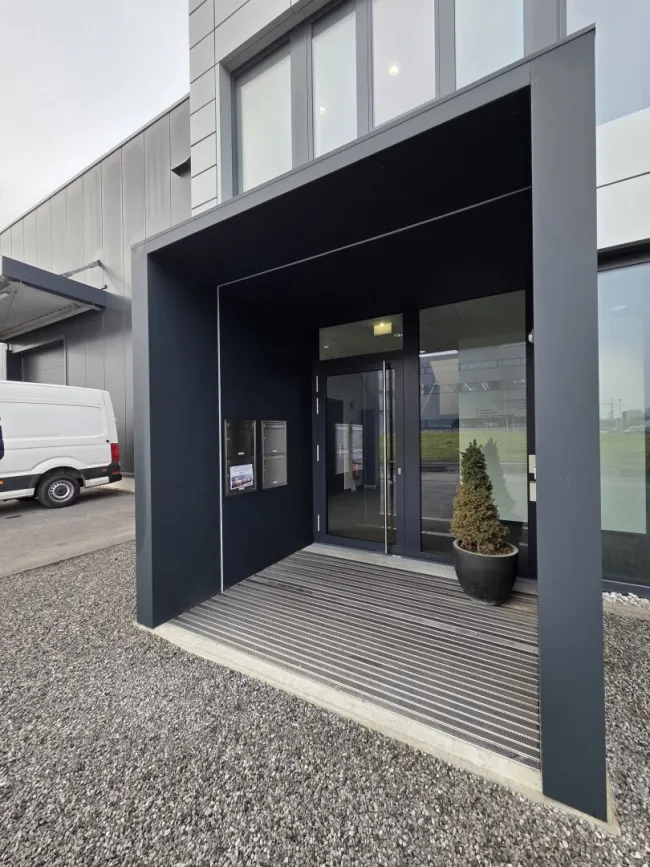 Ihr neuer Business-Standort am Millenium-Park Lustenau: 245 m² große Bürofläche zu vermieten! - Bild