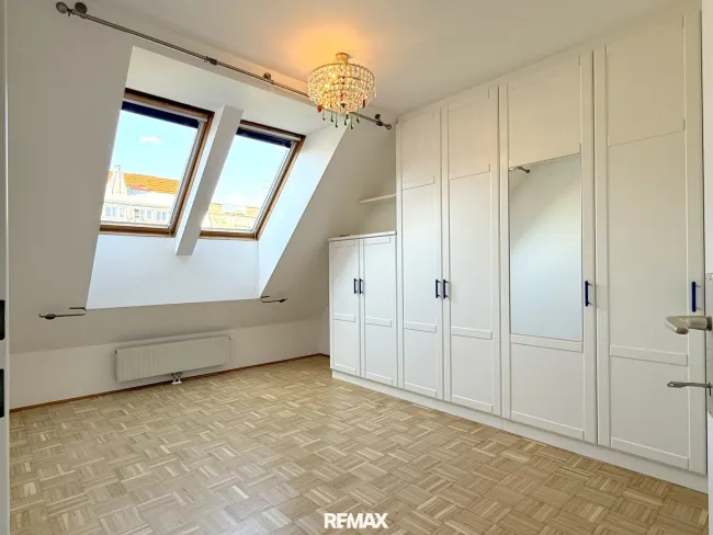 1. Dachgeschoss - Zimmer 2