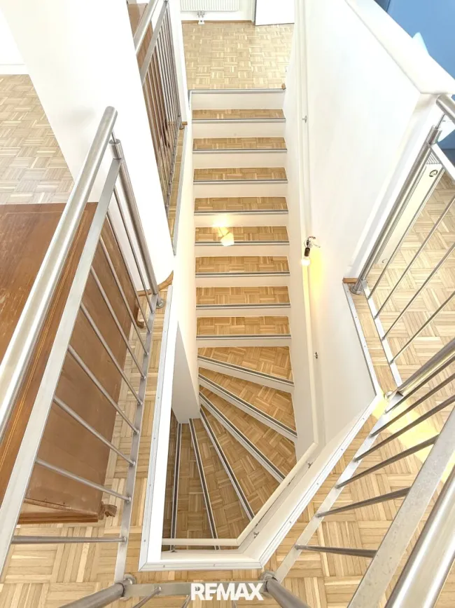 Treppen ins 2. Dachgeschoss
