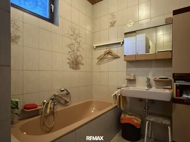 Erdgeschoss - Badezimmer