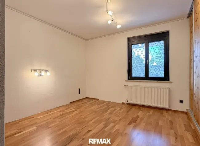 Erdgeschoss - Schlafzimmer 1