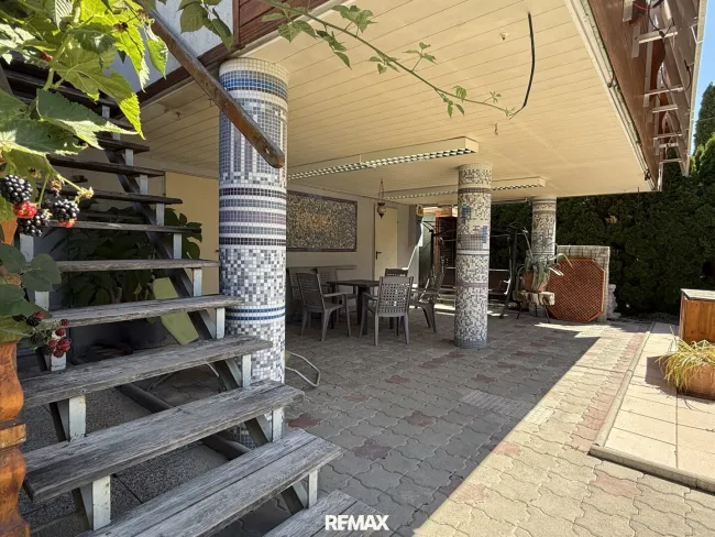 Überdachte Terrasse