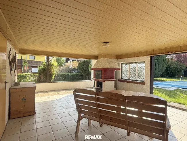 Überdachte Terrasse