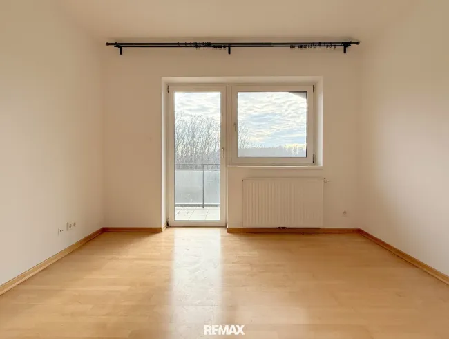 Zimmer 2 mit Balkonzugang