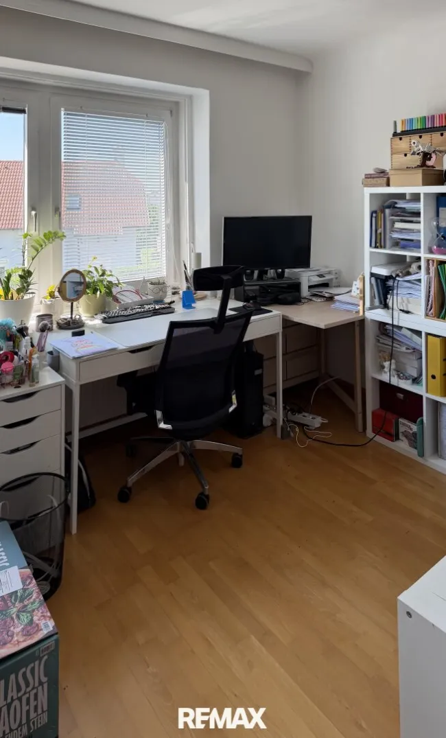 Top 2 - Arbeitszimmer