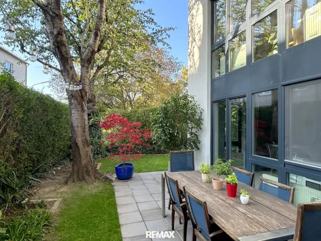 Garten mit Terrasse