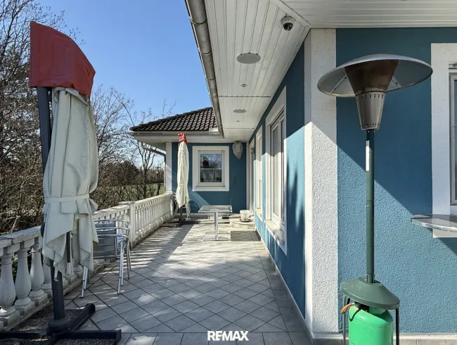 Terrasse bei Wohnzimmer