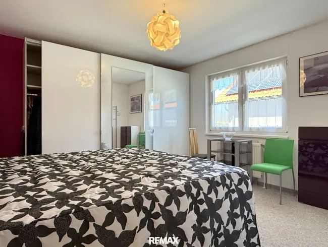 Schlafzimmer 1