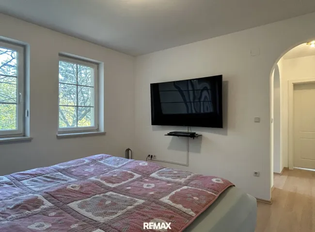 Schlafzimmer mit Schrankraum - Obergeschoss
