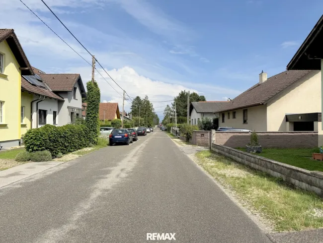 Straßenansicht nach Ost