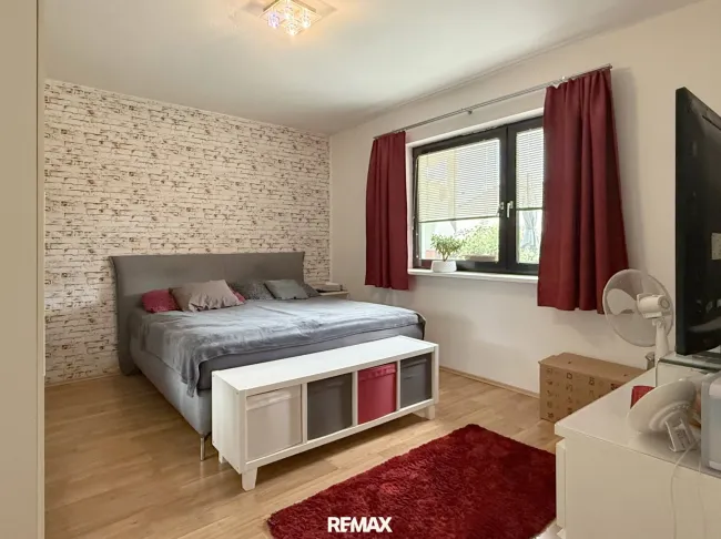 Erdgeschoss - Schlafzimmer