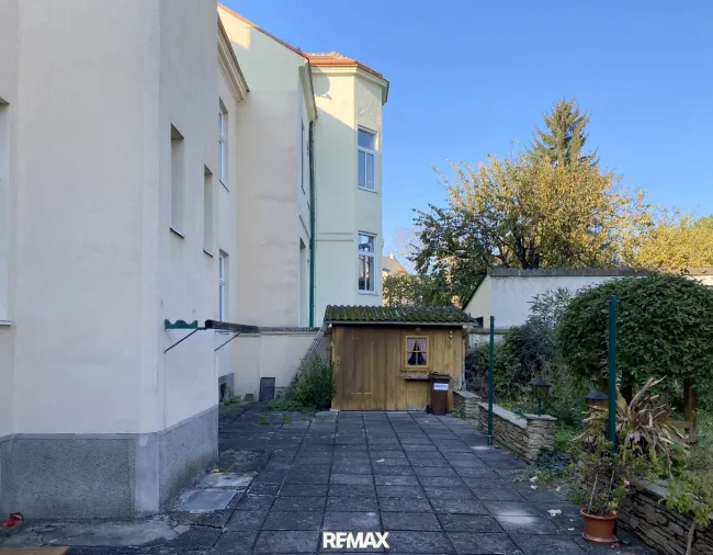 Terrasse mit Garten