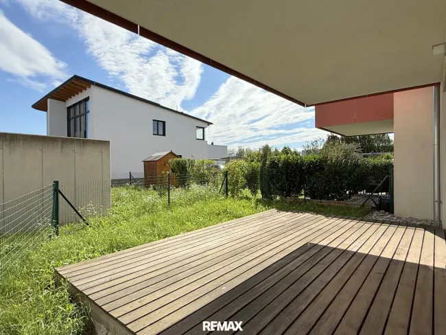 Terrasse mit Garten