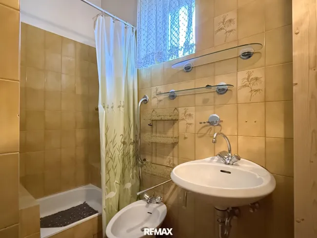 Erdgeschoss - Badezimmer