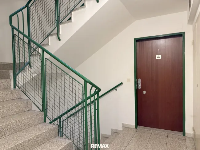 zur Wohnung