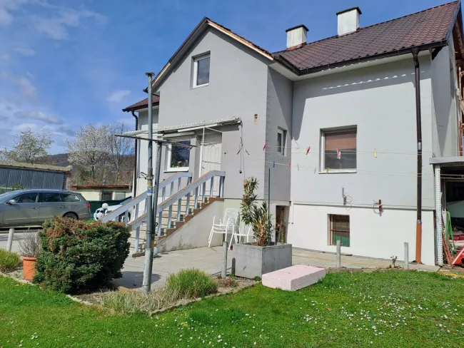 Eggenberg! Altbau-Stadtvilla auf einem Grundstück (WA 0,4-1,0) für Familien oder Unternehmer! - Titelbild