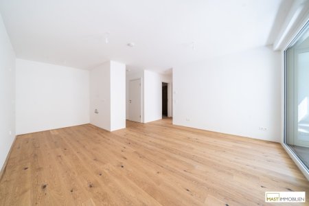 *Erstbezug* 2-Zimmer Wohnung mit großzügiger Freifläche!