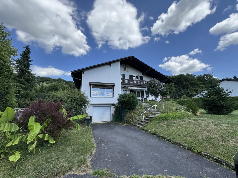 Bad- Gleichenberg , Einfamilien- Mehrfamilienhaus ca. 222,76 m²s, 10 Zimmer, Grund 998 m² - Titelbild