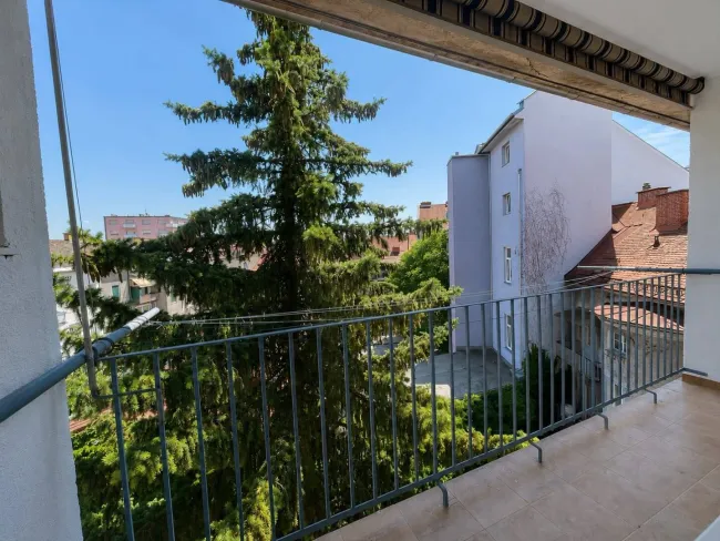 Charmante 2,5-Zimmer-Wohnung mit große Loggia in Bestlage von Graz – Grazbachgasse, 8010 Graz - Bild