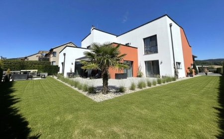 Nähe Hartberg - Pöllauberg - Designerhaus mit Panoramadachterrasse, zwei Wohneinheiten und Premium Garagenlösung Platz für 5 Autos - sehr interessant für Oldtimer oder Luxusautos