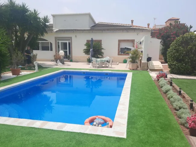 Spanien! Haus bzw. Finca in Costa Blanca, La Marina, mit Gästehaus, 5 Zimmer, Pool, Carport - Titelbild
