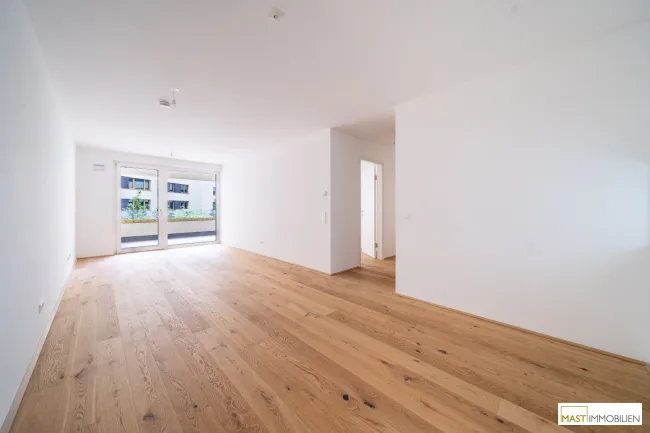 "Sofort Beziehbar" 3-Zimmer Wohnung mit südseitiger Freifläche - Titelbild